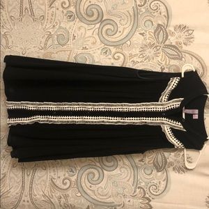 Sleeveless black & white